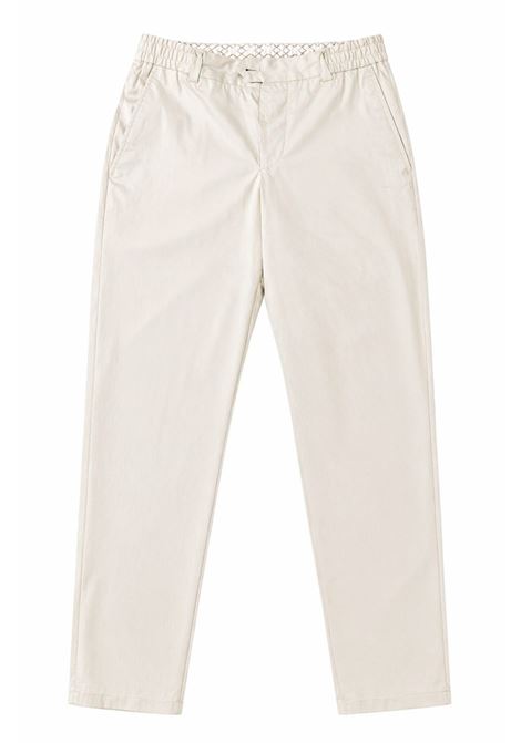 Pantalone PT Torino Reworked avorio con vita elastica e fit rilassato PT TORINO | Pantaloni | CO-RSRBB30REW0010